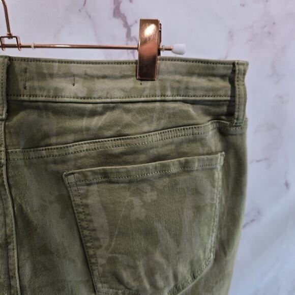 NYDJ Jeans Women 12 Green Pattern Sherri Slim Straight High Rise Denim Daughters - Picture 11 of 12